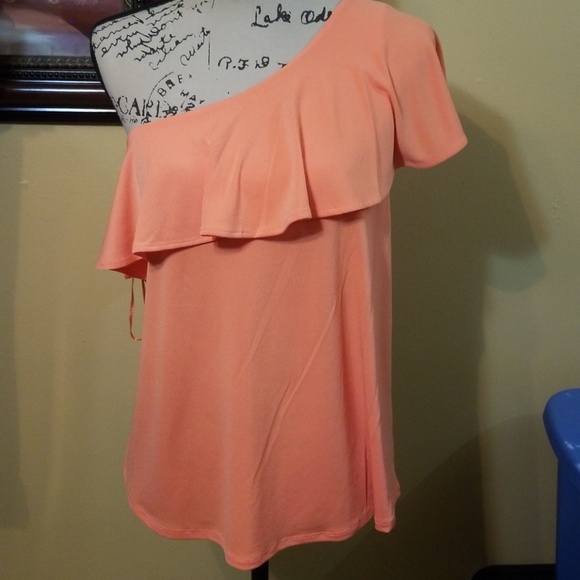 Kaari blue Tops - Kaari blue off the shoulder top nwt sz med